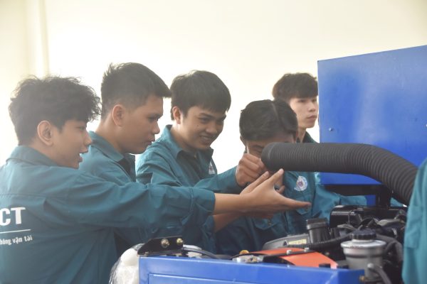 Ngành Công nghệ Kỹ thuật Ô tô